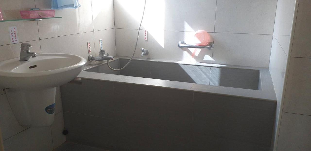 Jin Ge Hot Spring Hotel Jiaoxi Exterior photo
